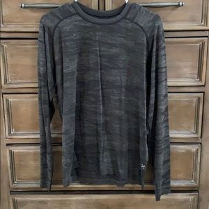 Lululemon long sleeve t shirt